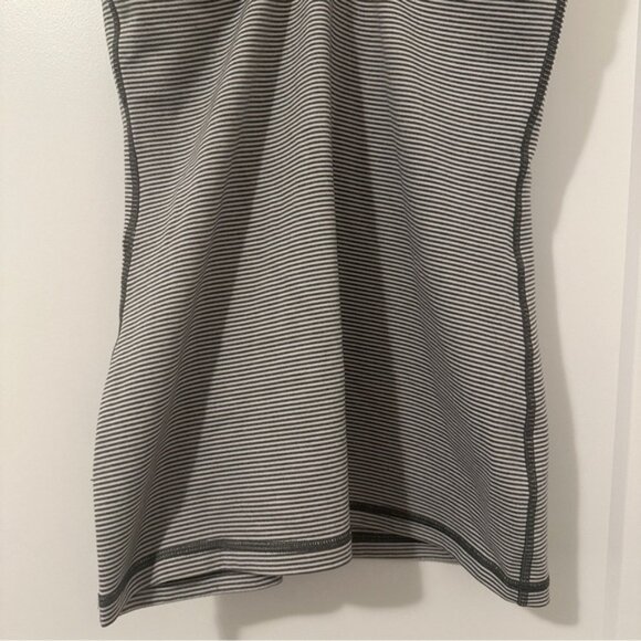 Lululemon Grey White Stripes Power Y Tank Top Size 6 Women’s - Picture 7 of 11